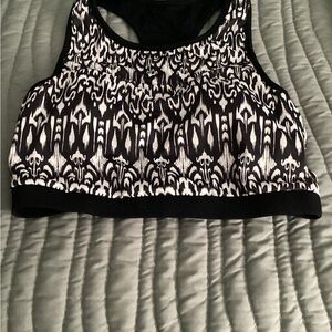 Women's Black and White Patterned Razorback Sports Bra